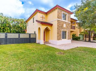 16491 SW 50th Ter, Miami, FL 33185