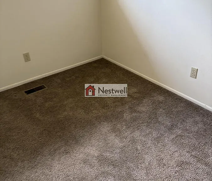 230 W Center St #14 — Photo 11