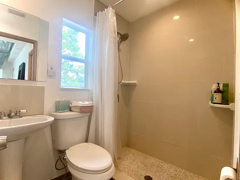 500 NE 62nd St #2 — Photo 12