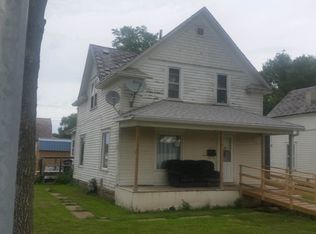 401 E 7th Ave, Redfield, SD 57469