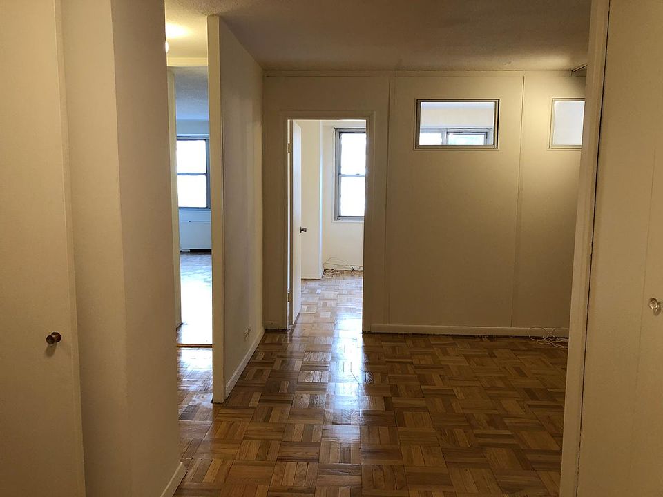 1st image of 300 E 40th St APT 5V