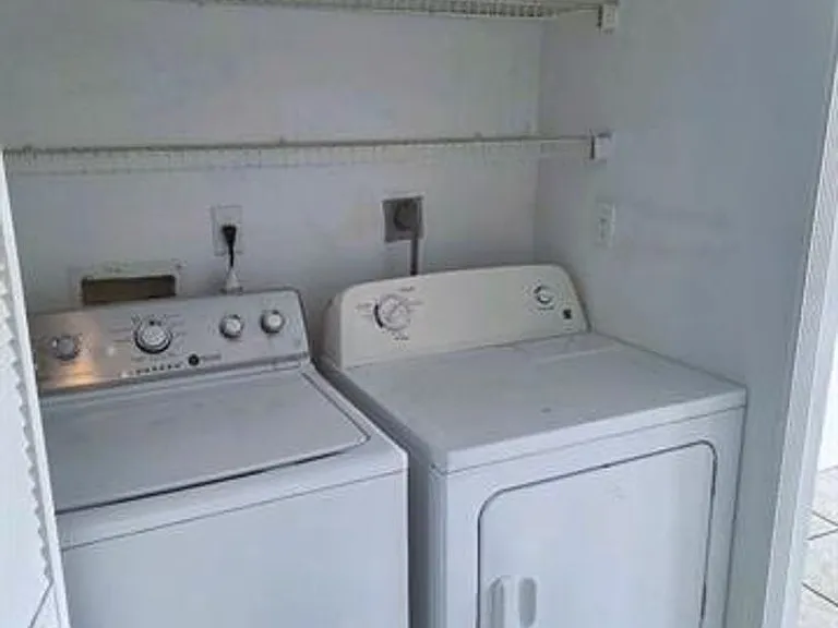 9187 Fontainebleau Blvd #Townhouse 419 — Photo 9