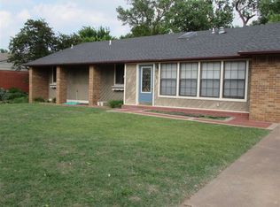 1109 Briar Creek Rd, Enid, OK 73703