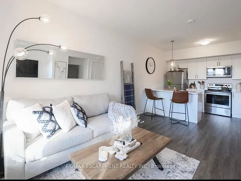 261 Skinner Rd #14 — Photo 2
