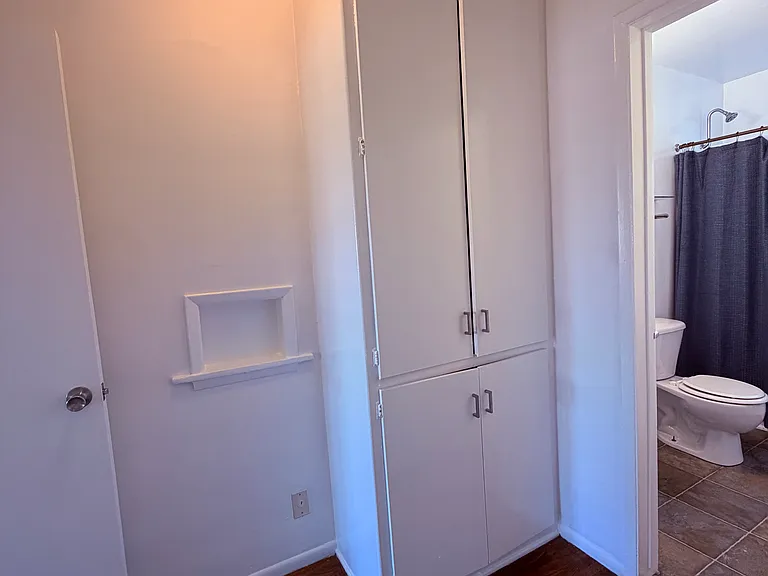 1380 Masselin Ave #6 — Photo 16