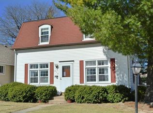 858 Rose Ave, Des Plaines, IL