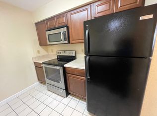 2881 N Oakland Forest Dr APT 102, Fort Lauderdale, FL 33309