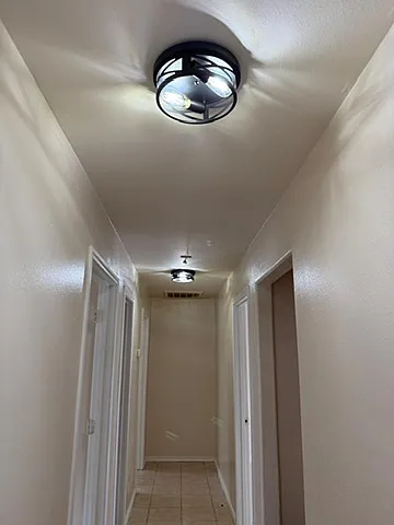 708 W Bronze Dr #2 — Photo 5
