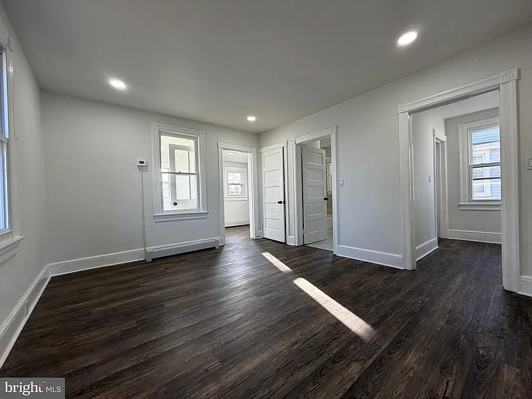 517 Bentley Ave #C — Photo 7