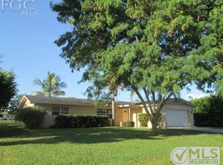 520 Parkside St, Lehigh Acres, FL 33936