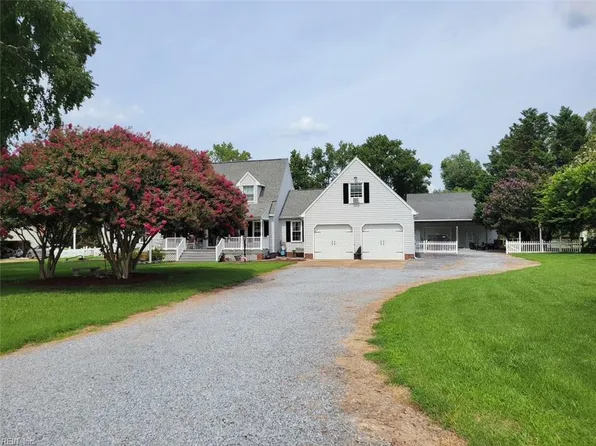 202 Appaloosa Way, Smithfield, VA 23430