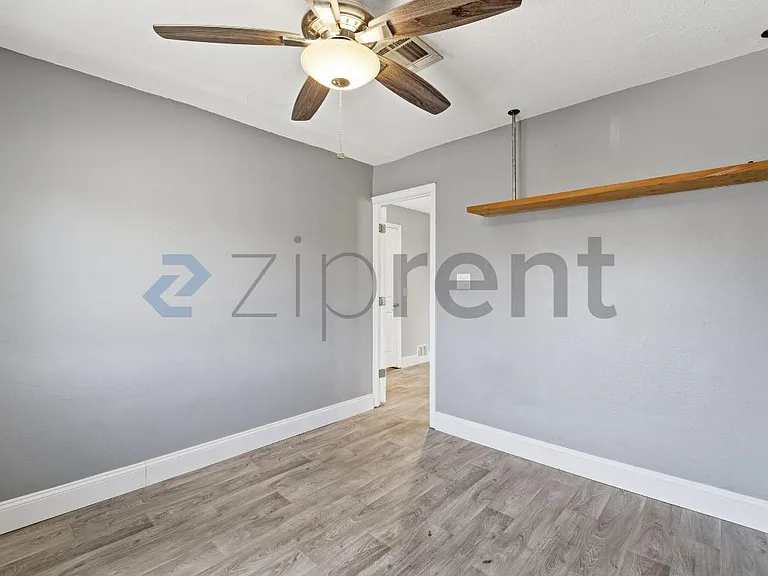 1228 E Barbara Dr — Photo 27