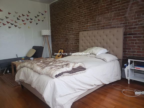 2nd image of 238 Hemenway St APT 19