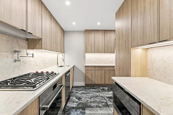 Kitchen, photo 1