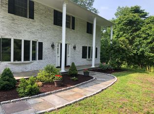 38 William Puckey Dr, Cortlandt Manor, NY 10567