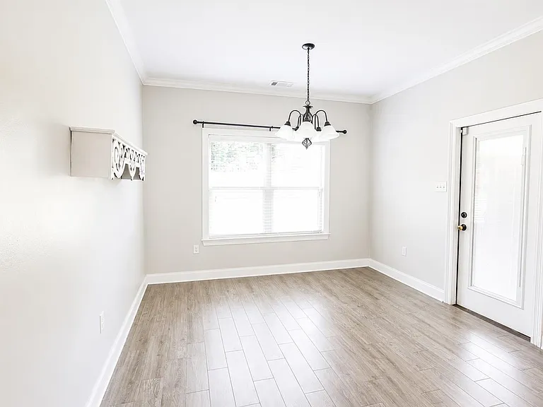36 Littleton Way — Photo 9