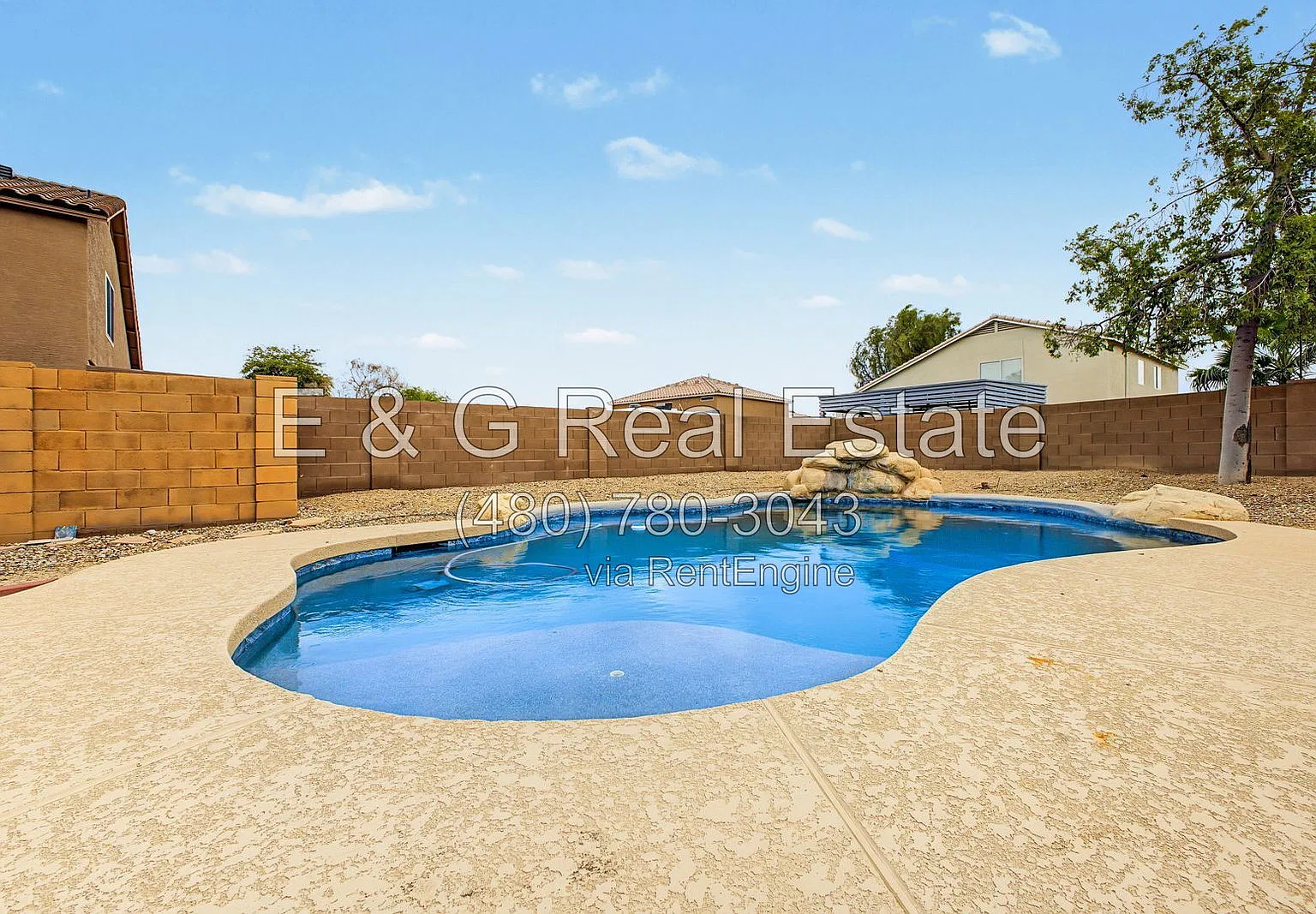3 bed, 2.0 bath, 1725 sqft, $2,195 — Photo 2