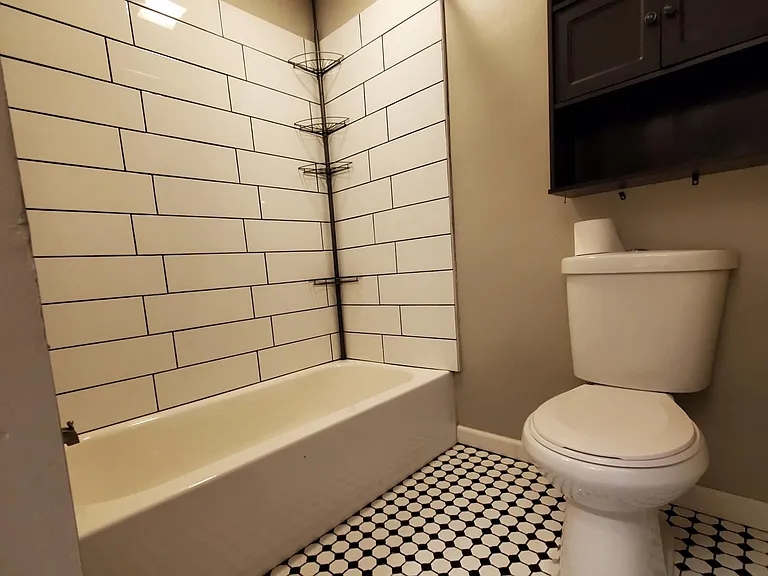 1302 Buena Vista St #3 — Photo 13
