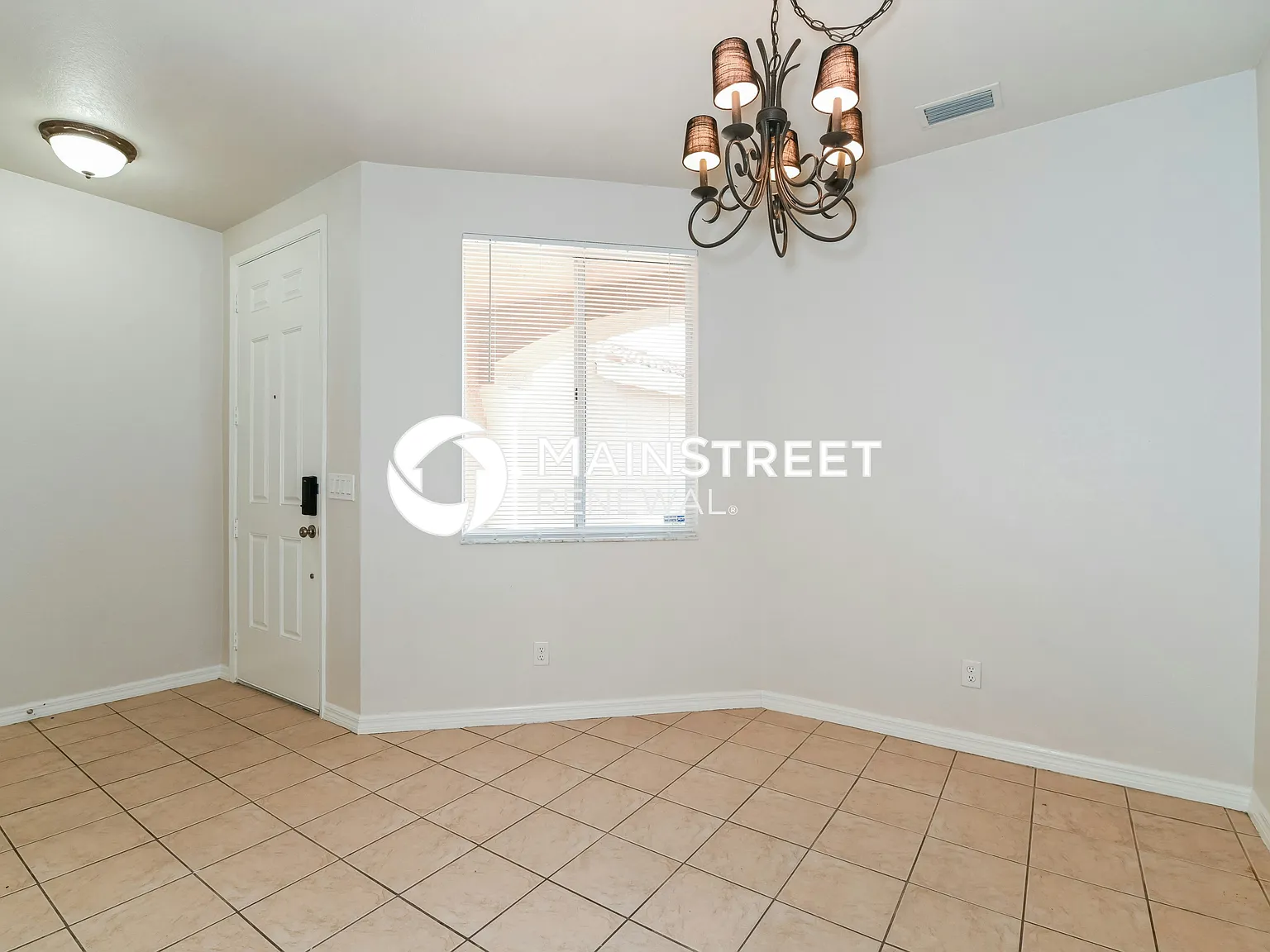 9793 Roundstone Cir — Photo 4