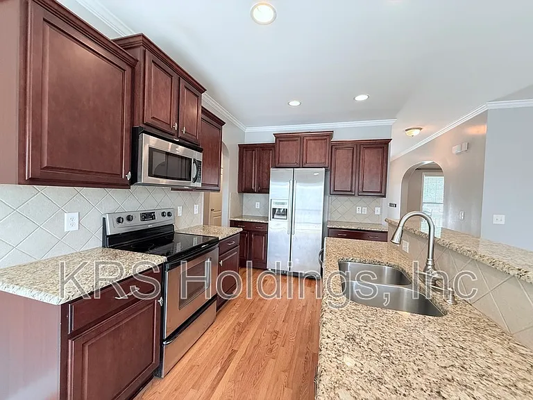 5810 Spring Glen Ln — Photo 12