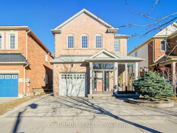 406 Reeves Way Blvd, Whitchurch Stouffville, ON L4A 0H3