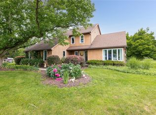 41 Plains Rd, Honeoye Falls, NY 14472