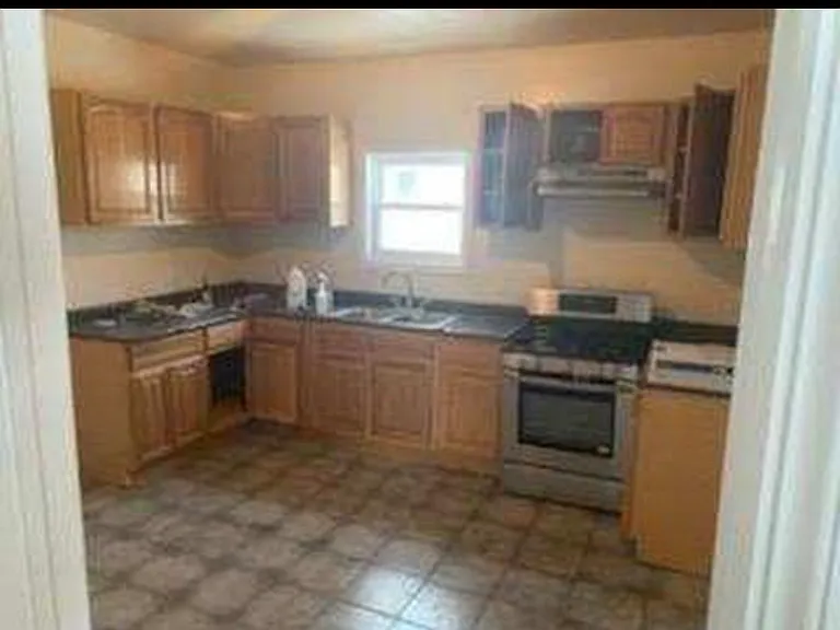 951 Chancellor Ave #3 — Photo 8