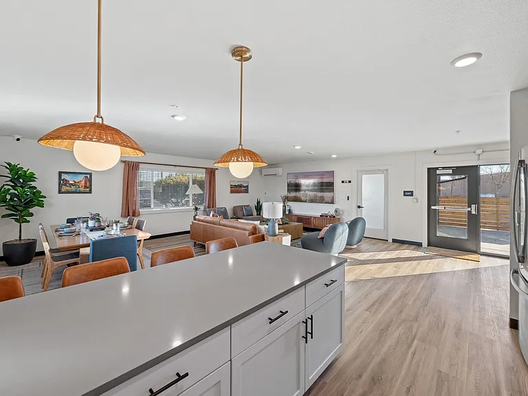 Nova Apartments — Photo 7