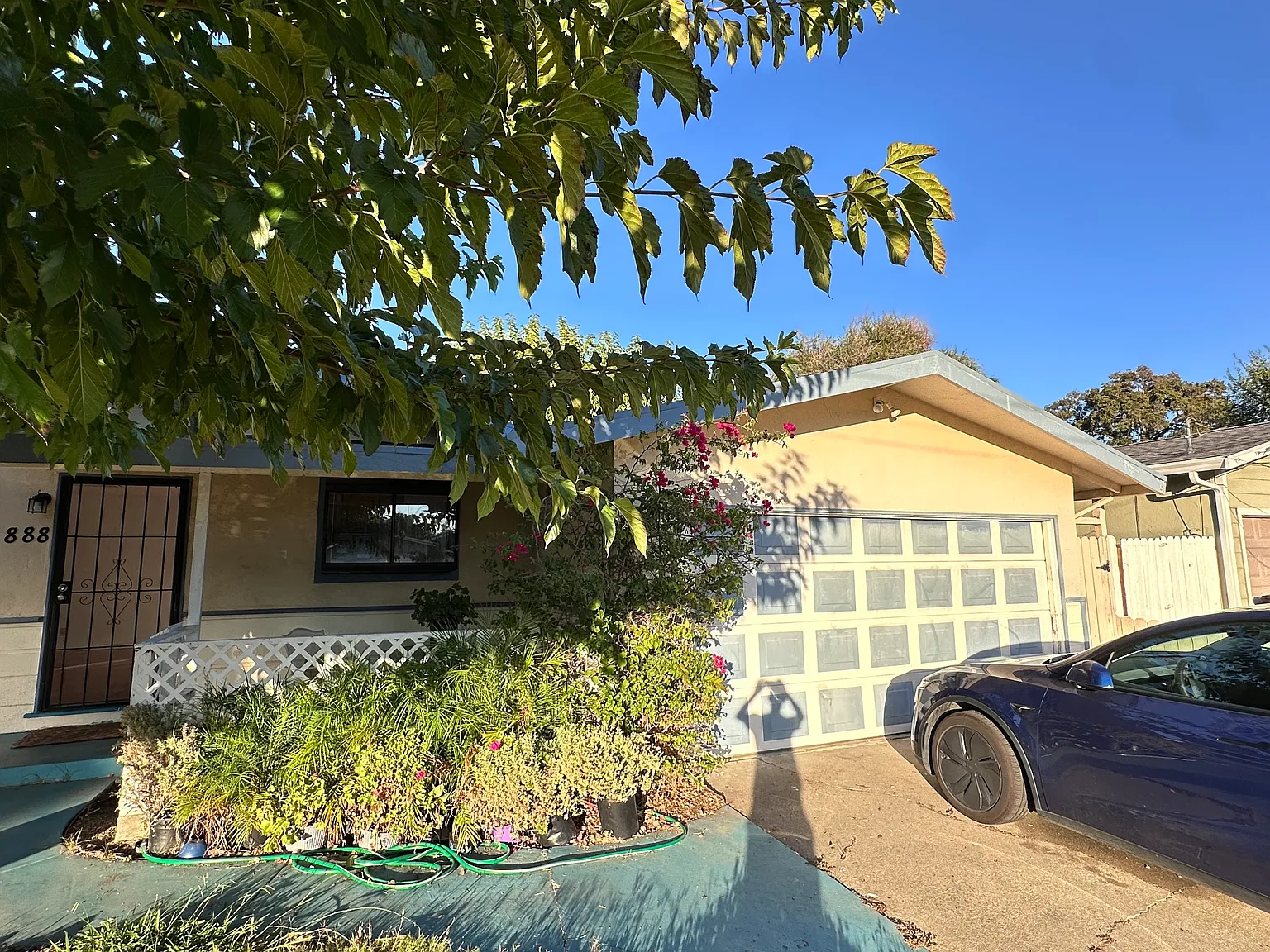 3 bed, 1080 sqft, $3,475 — Photo 1