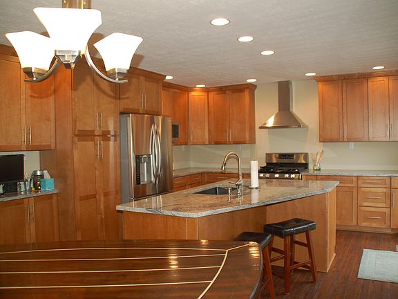 4th image of 45 Lawrin Ct