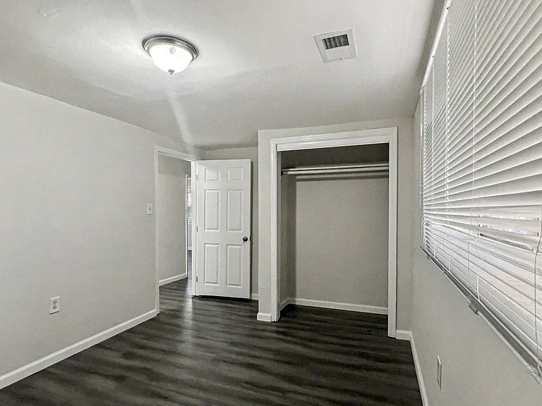 4706 Deanwood Dr — Photo 5