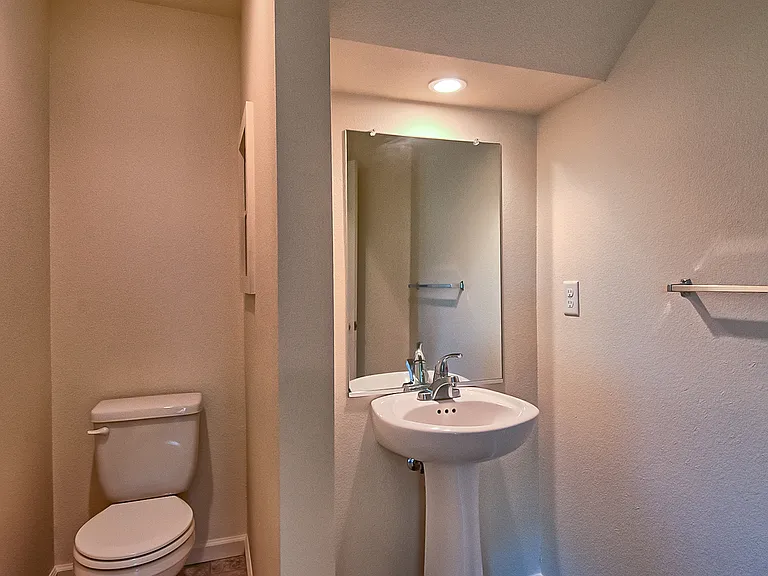 Degarmo Terrace Apartments — Photo 9