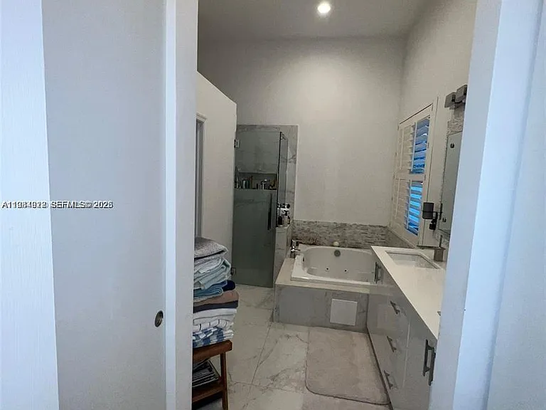 5283 SW 33rd Way — Photo 11