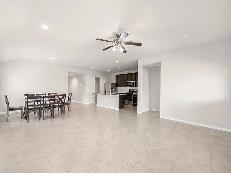 7543 Highland Chase Dr — Photo 26