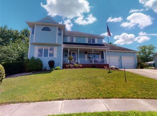 1141 Sugar Pine Ct, Decatur, IL 62526