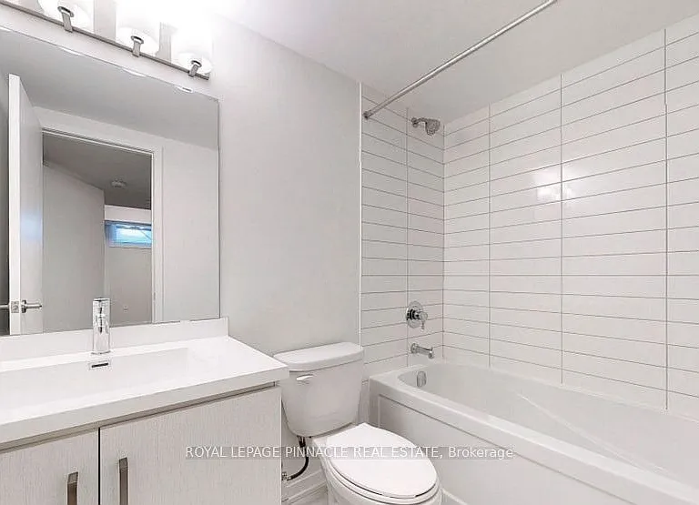 151 Honeycrisp Cres #Townhouse 177 — Photo 6