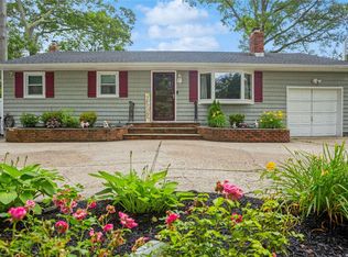 113 Smith Ave, Holbrook, NY 11741