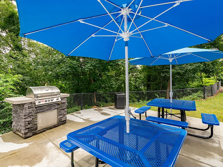Nob Hill Apartment Homes — Photo 18