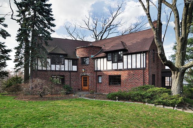 1st image of 35 Braeside Ln