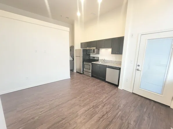 J0442 - Provi, 4720 NE Glisan St APT 103, Portland, OR 97213