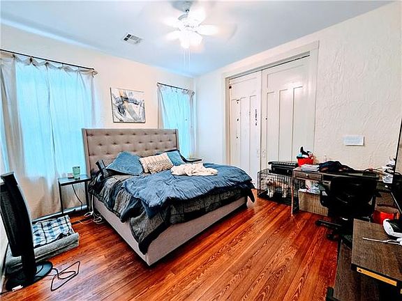 5th image of 3935 Coliseum St