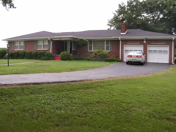 7090 Cross Ln, Cherokee, AL 35616