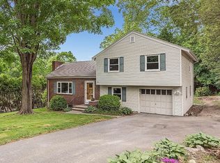 4 Hinds Rd, Winchester, MA 01890