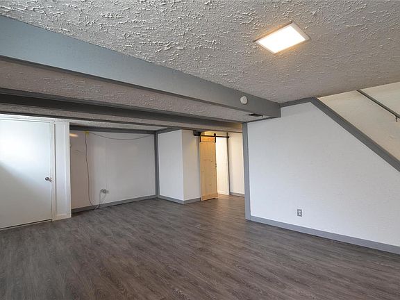 5th image of 2721 Granda Dr