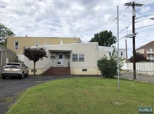 364 N 10th St, Newark, NJ