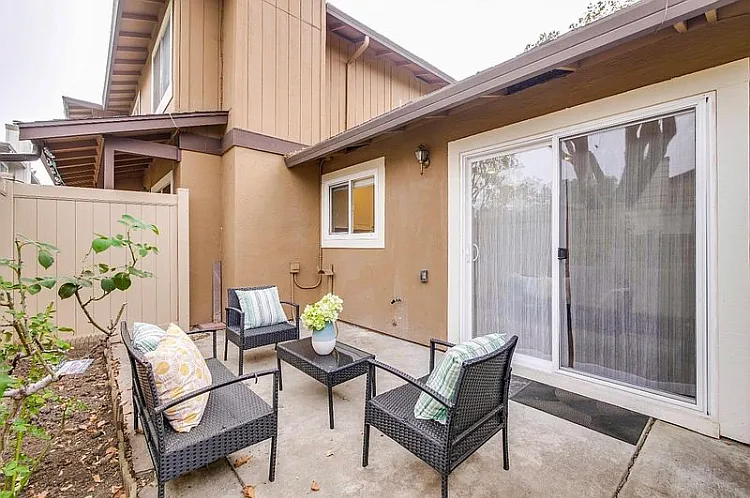 2474 Clear Spring Ct — Photo 26