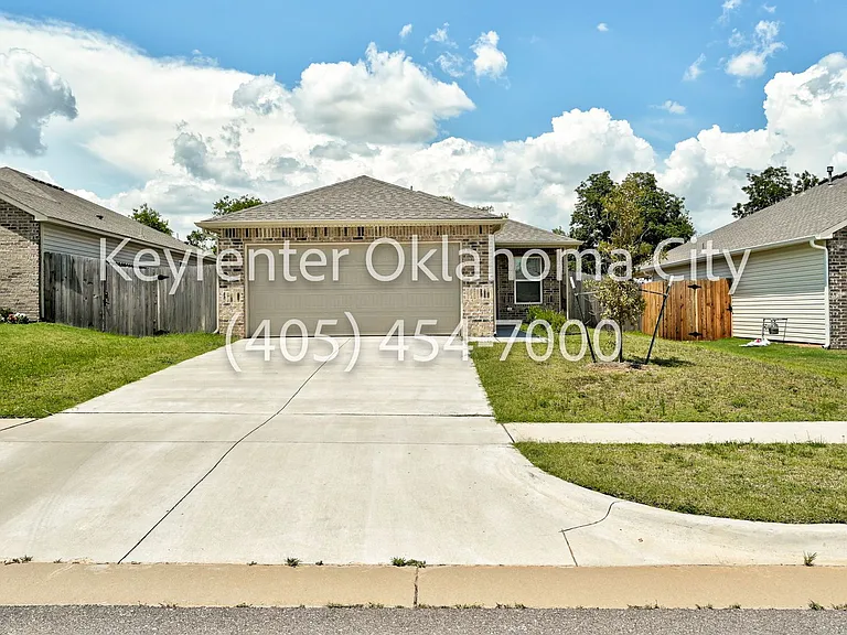 2024 Carrol St — Photo 1