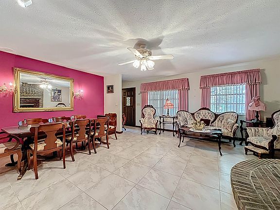5th image of 5046A Shore Dr