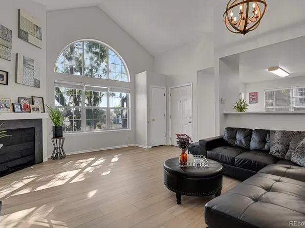 5702 W Asbury Place #302, Lakewood, CO 80227