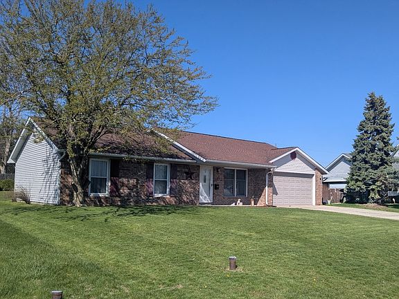 2nd image of 1514 Cherry Ln